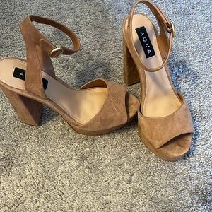 AQUA Heels